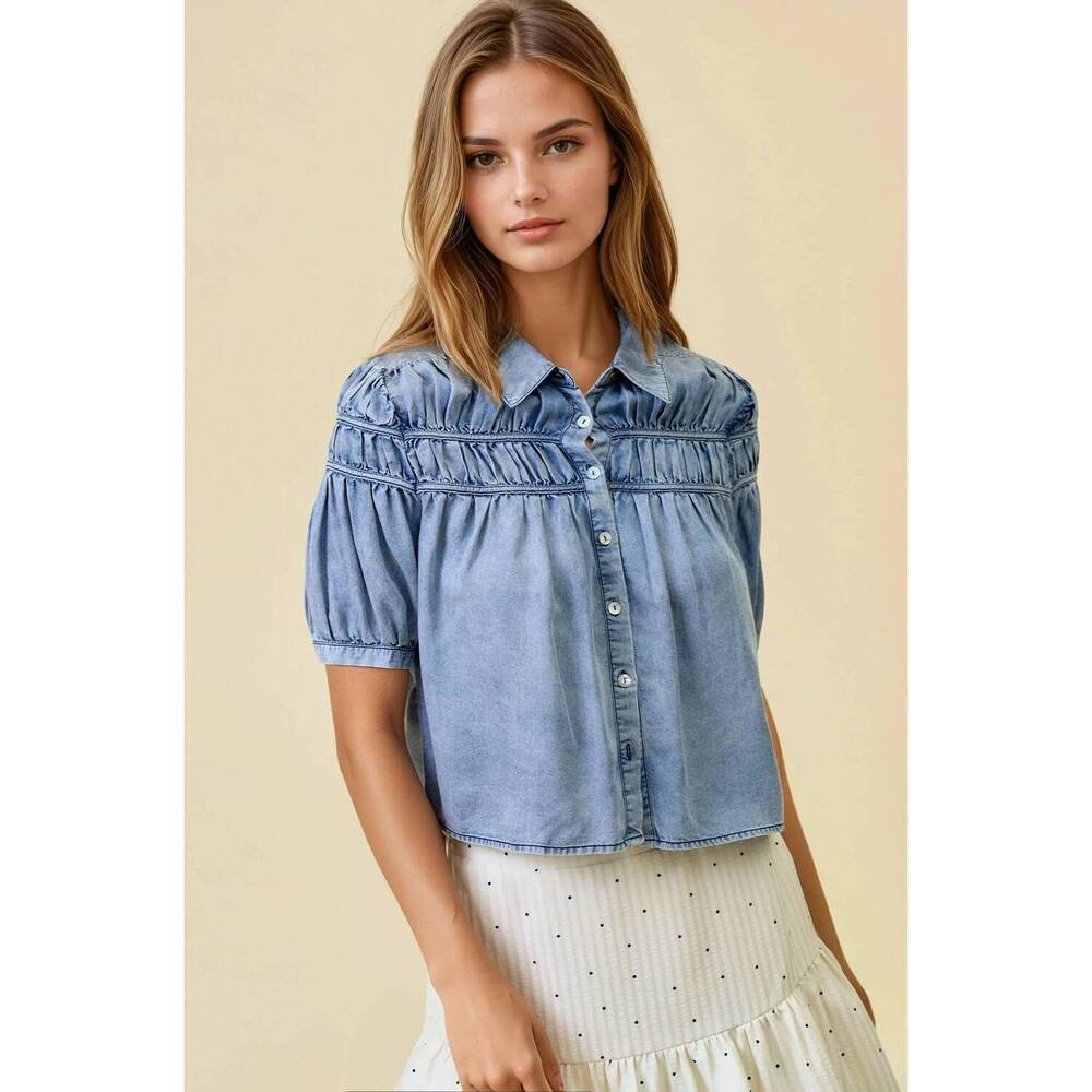 NEW DOE AND RAE cheyanne button-down top in chambray